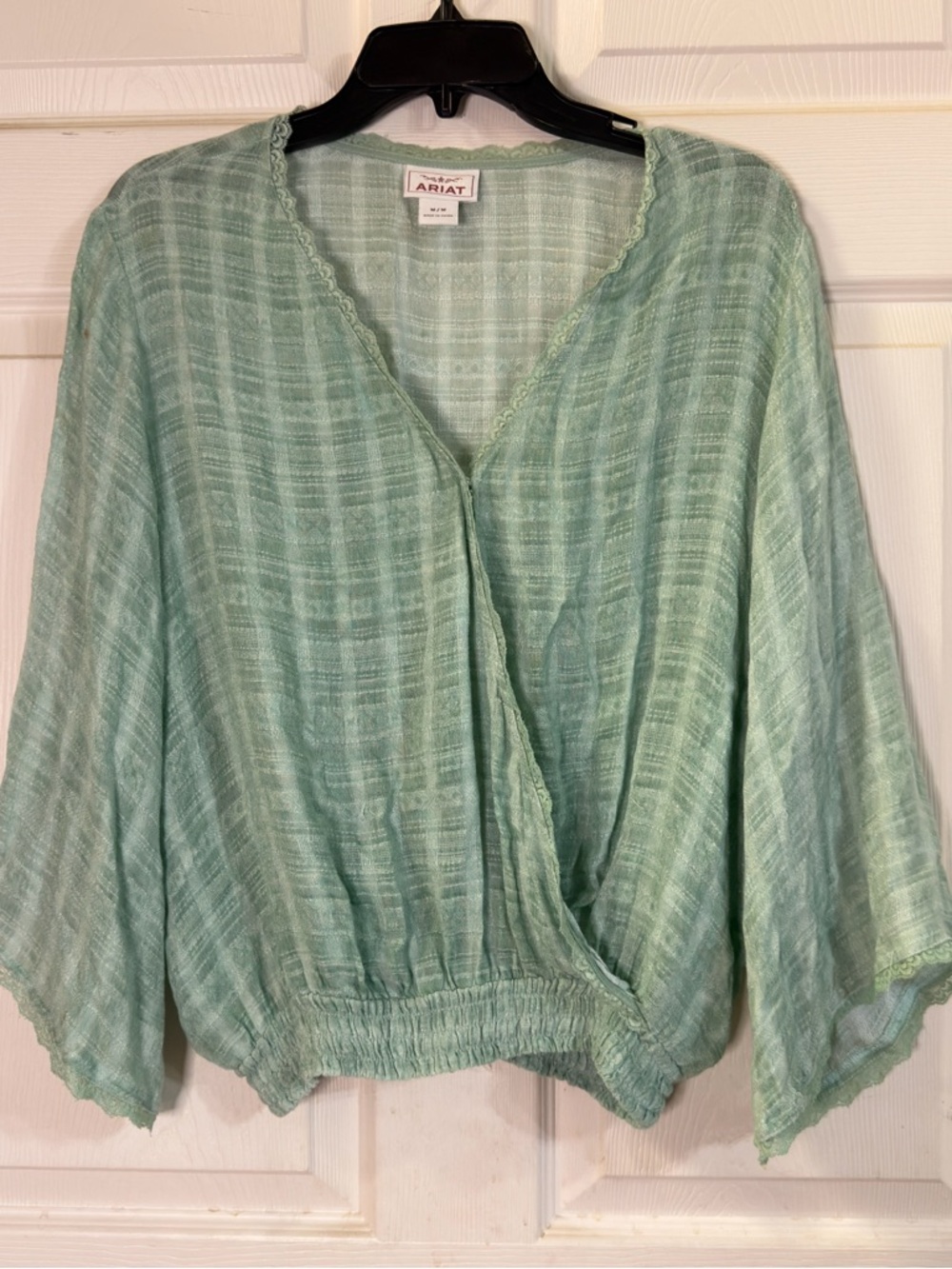 Ariat Women's Mint‎ Green Textured Gauze Top Scallop Cropped Trim Sz S EUC